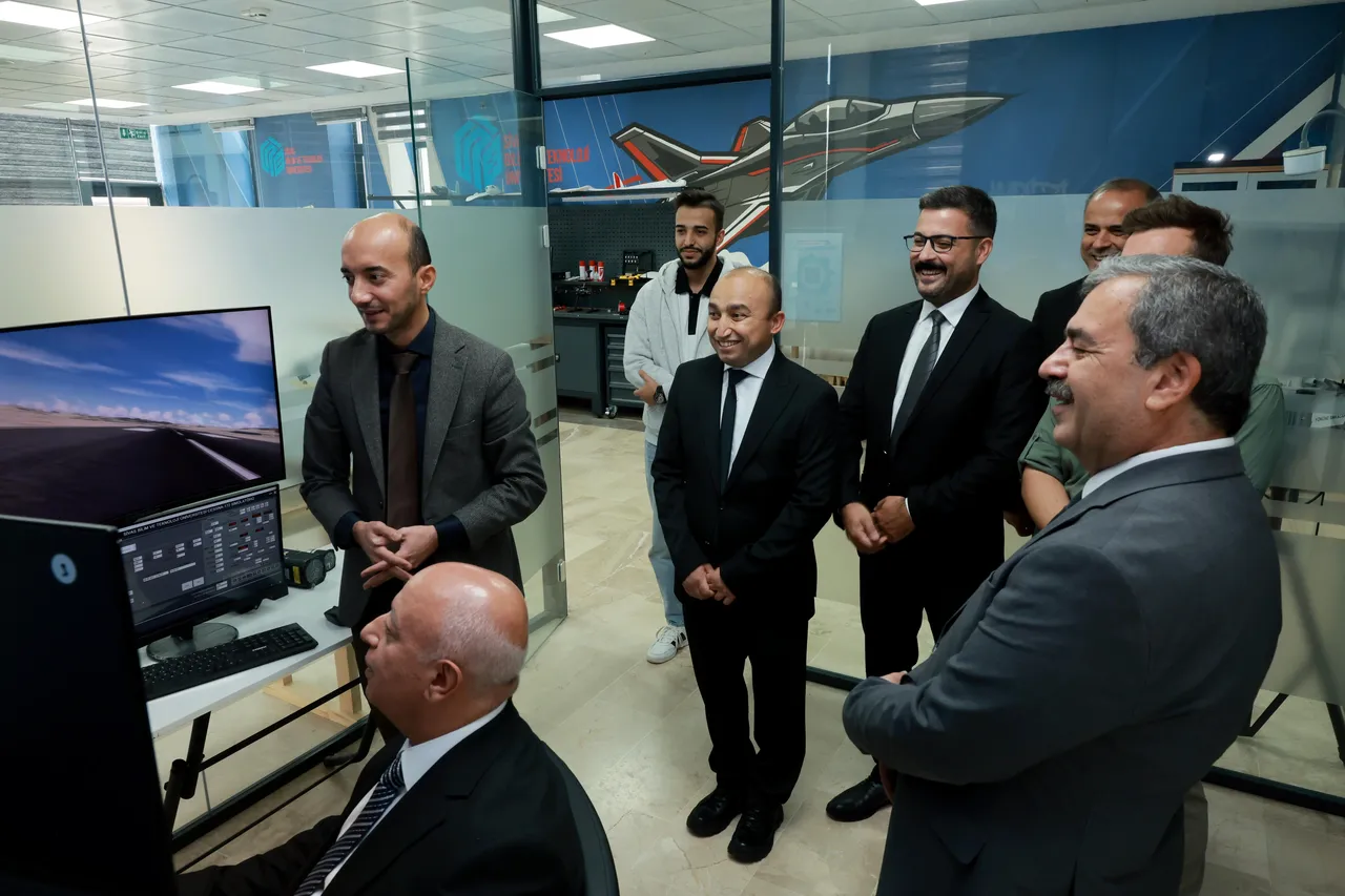 İstiklal Bilim ve Teknoloji Üniversitesi Heyeti, SBTÜ’yü ziyaret etti