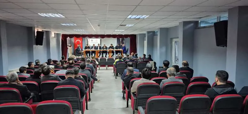 Elmadağ İlçe Yürütme Kurulu toplantısı, Gazi Şahin Anadolu Lisesinde gerçekleştirildi