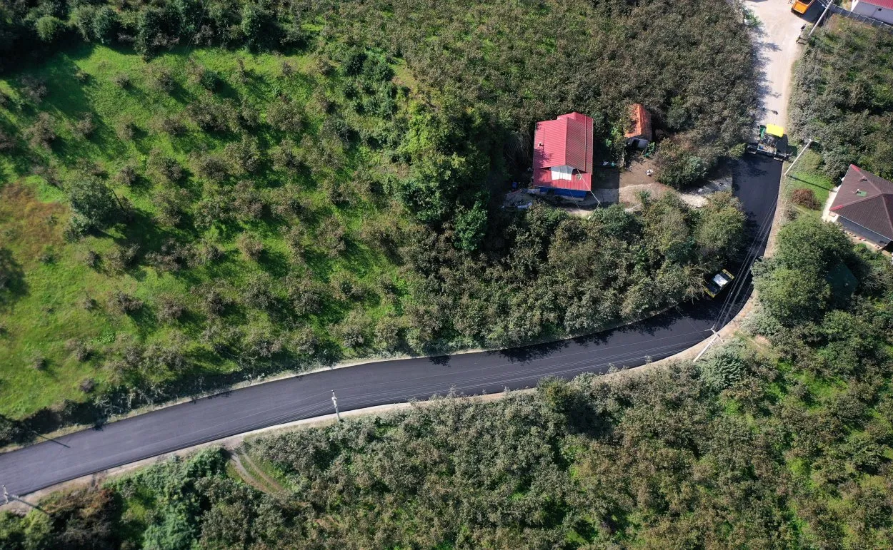 İkizce Düzpelit Mahallesi’ne sıcak asfalt