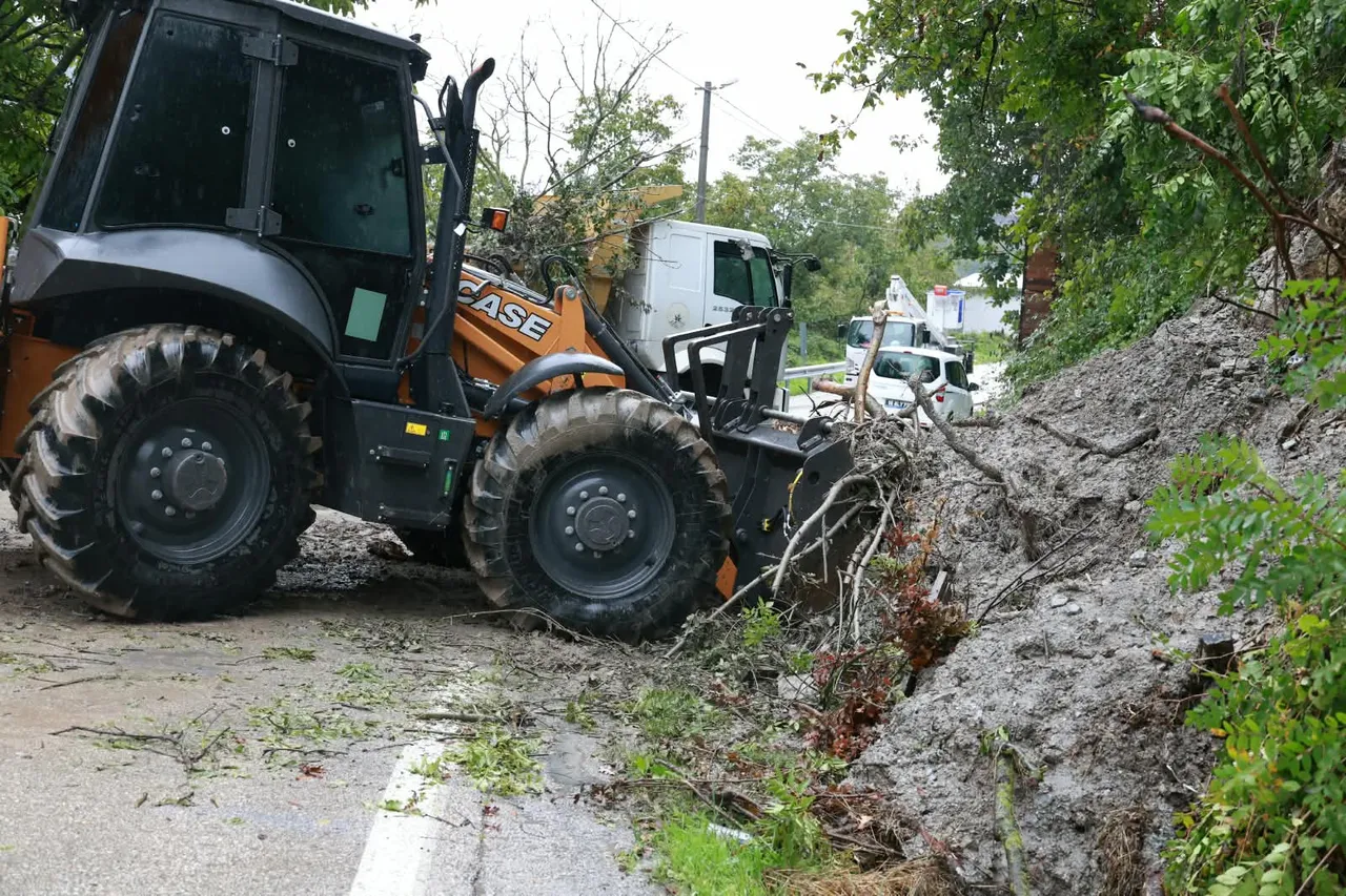 Osmangazi Belediyesi’nden toprak kaymasına hızlı müdahale
