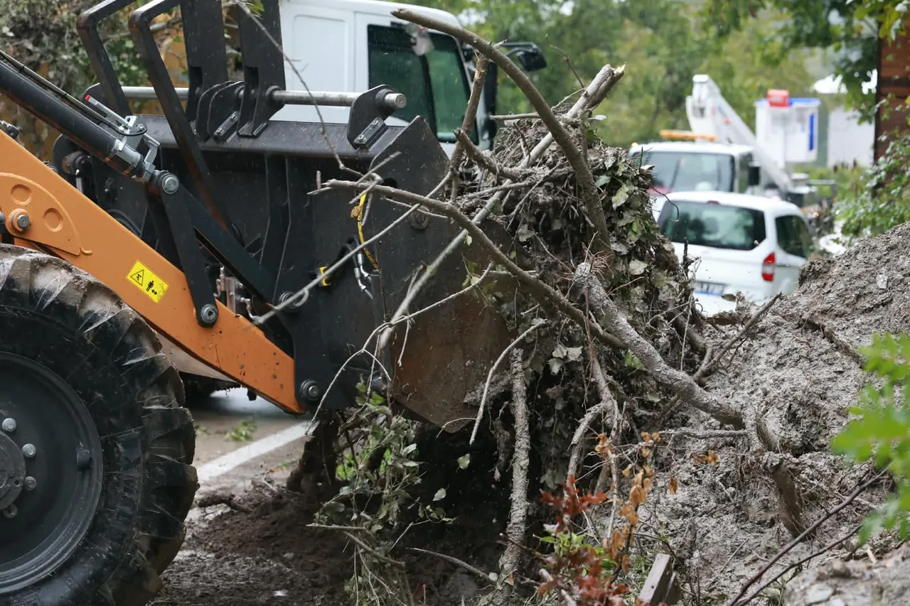 Osmangazi Belediyesi’nden toprak kaymasına hızlı müdahale