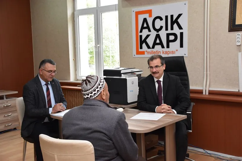 Salihli Kaymakamı Kapı’da vatandaşlarla buluştu