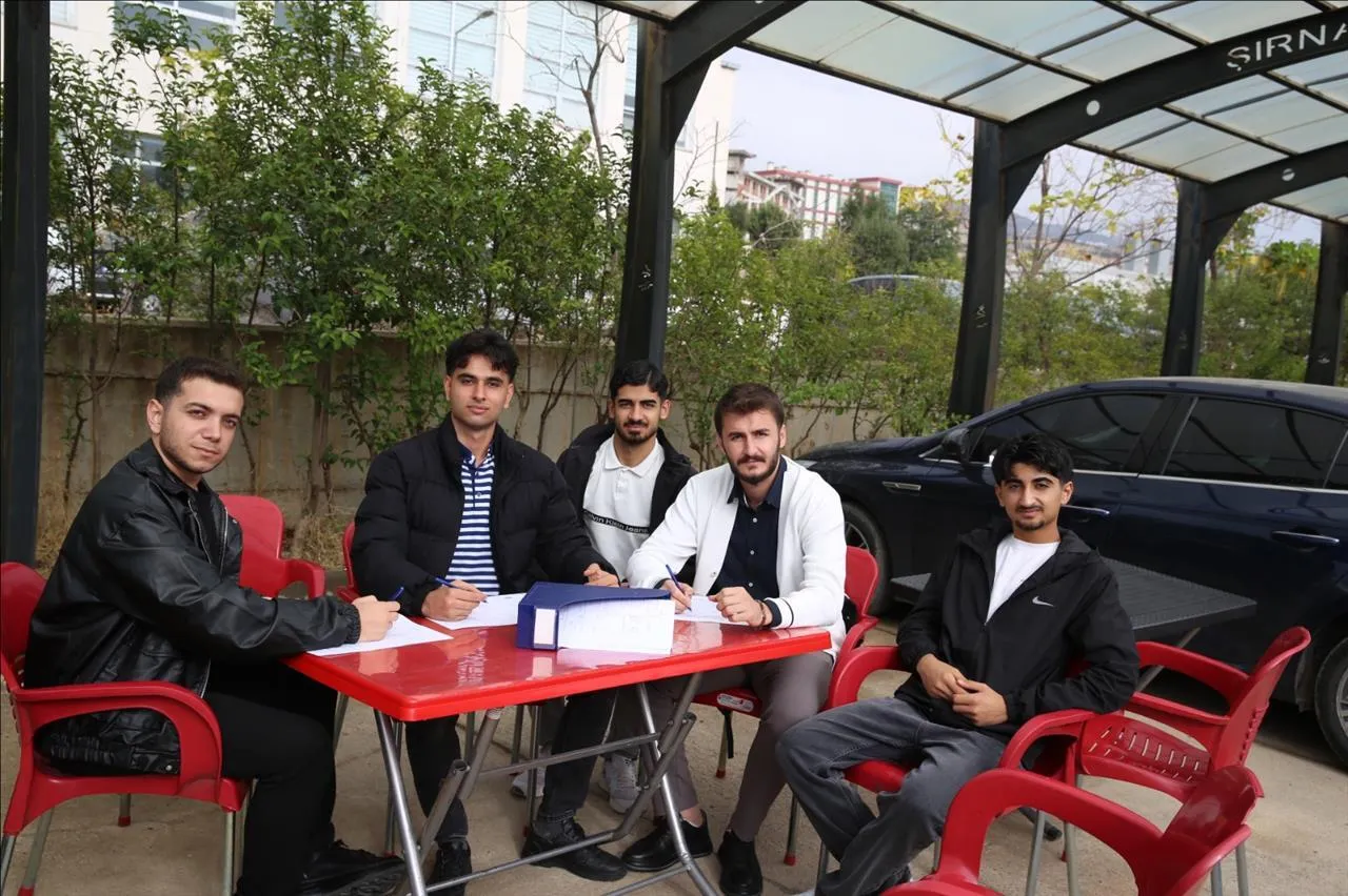 Şırnak Üniversitesi Kampüsünde Kızılay Kan BAĞIŞI kampanyasına destek