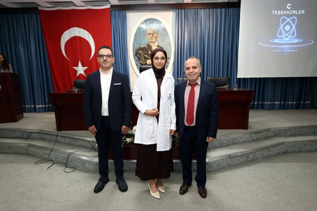 GAÜN kimya bölümünde ilk kez beyaz önlük giyme töreni düzenlendi