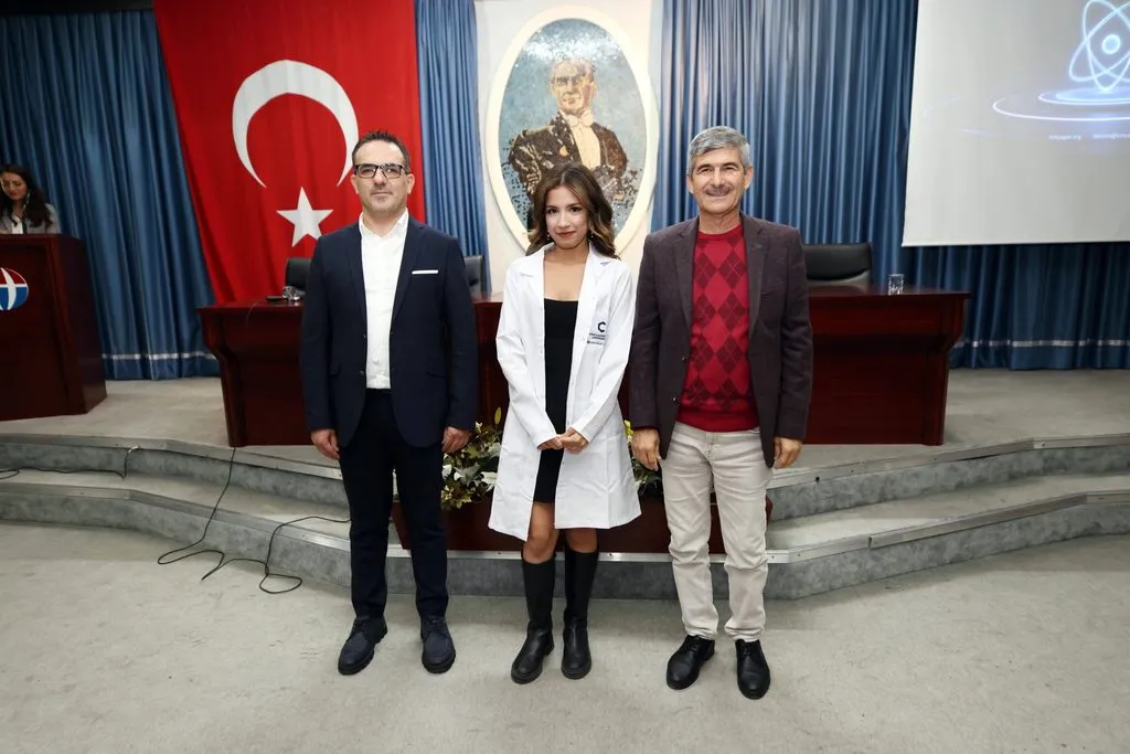 GAÜN kimya bölümünde ilk kez beyaz önlük giyme töreni düzenlendi