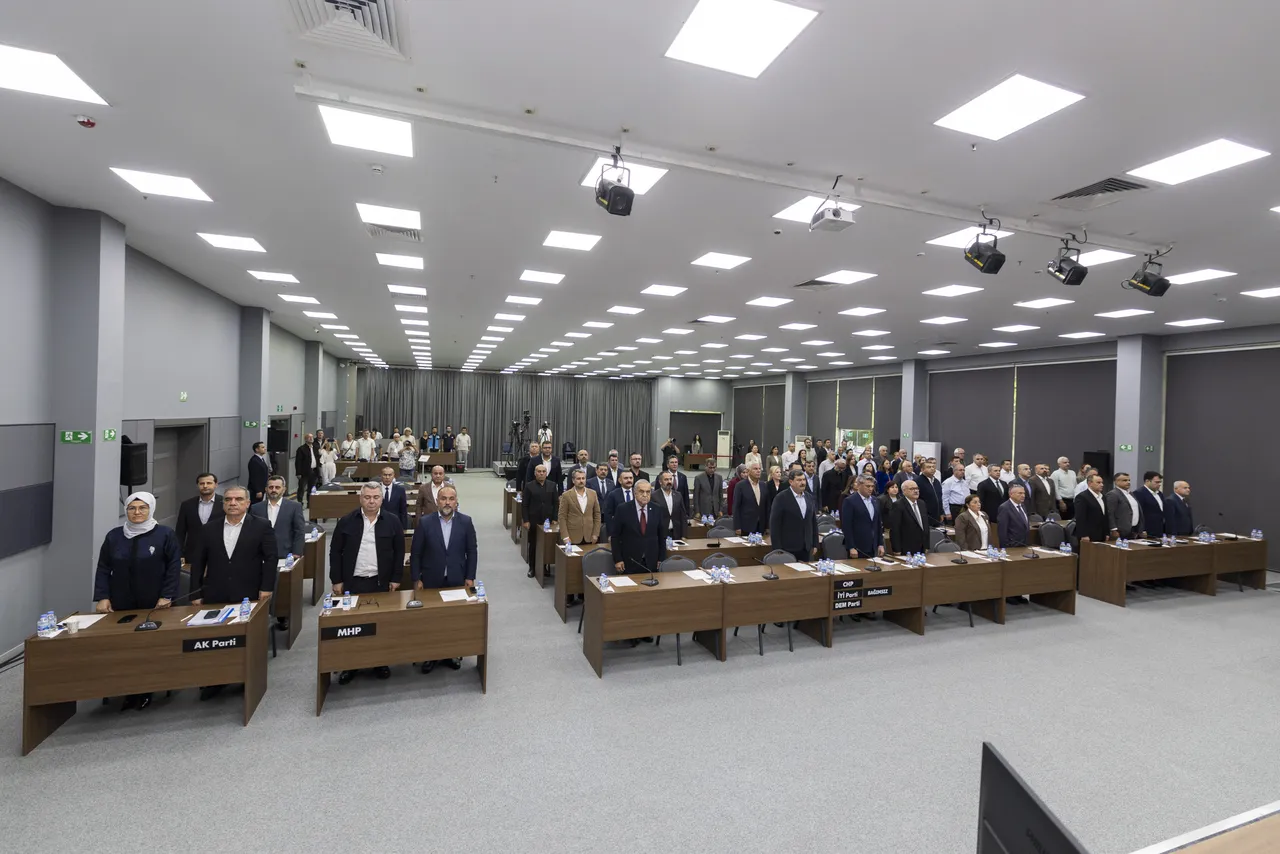 Mersin Büyükşehir Meclisi’nin Ekim ayı 3. birleşimi, Başkan Vekili Başkanlığında yapıldı