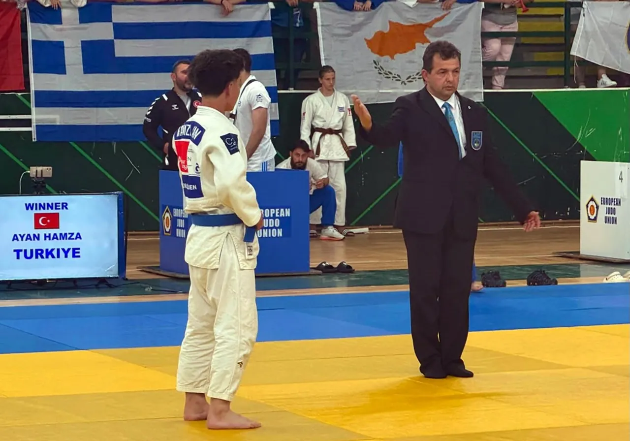 Milli sporcu Hamza Ayan Fransa’da şampiyon oldu