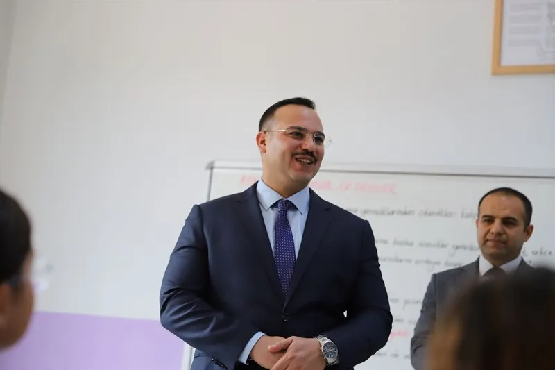 Kaymakam Şahin Atatürk ortaokuluna ziyarette bulundu