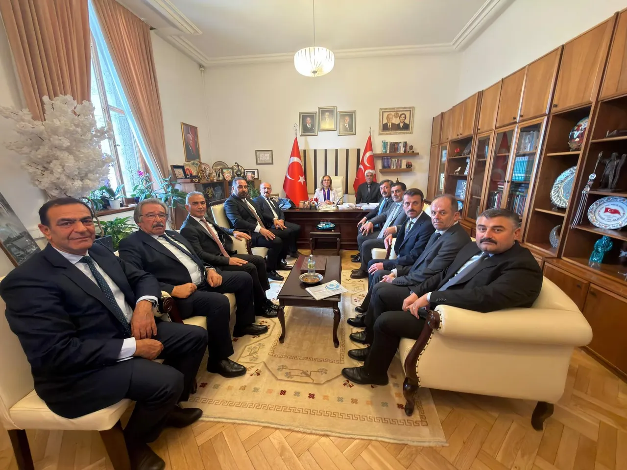 Avanos Belediye Başkanı Sarıtaş, Çevre Şehircilik ve iklim değişlikliği Bakan Yardımcısı Suver’i ziyaret etti