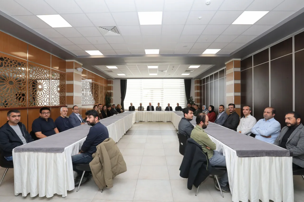 Rektör Elmastaş, 2026 Yılında TÜBİTAK ve Erasmus+ desteği alan akademisyenlerle kahvaltı programında bir araya geldi