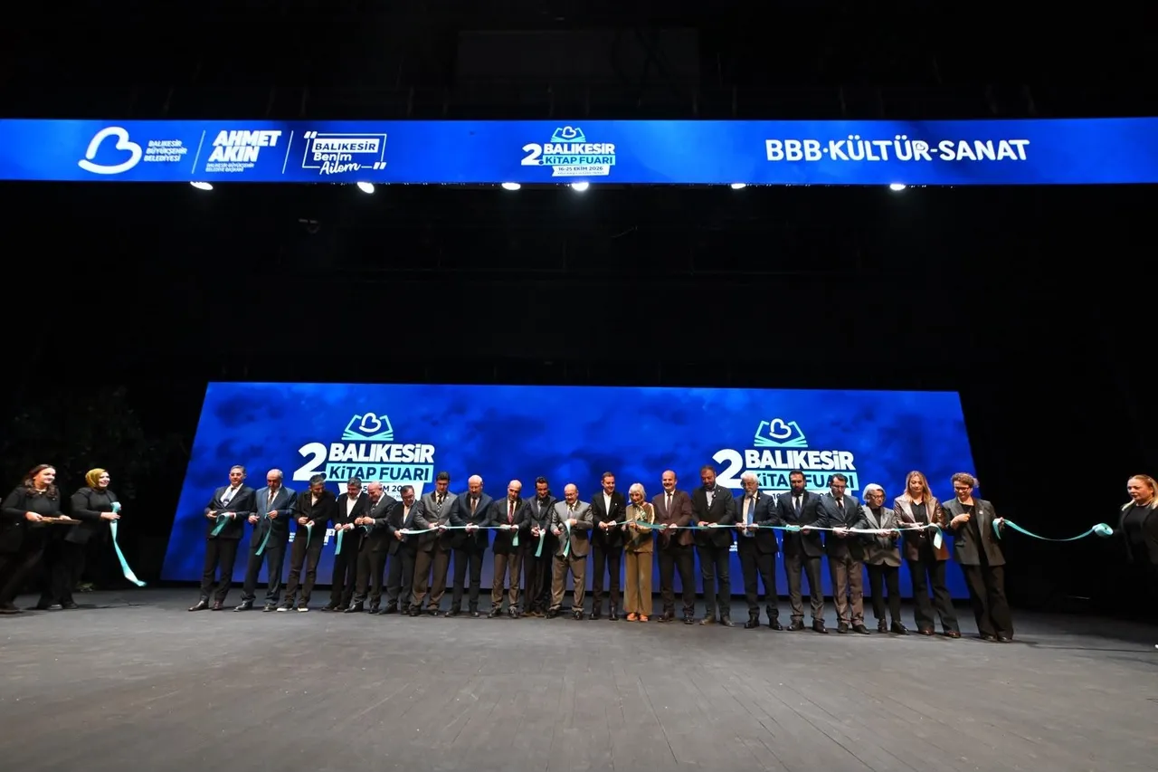 2. Balıkesir Kitap Fuarı kapılarını ziyaretçilere açtı