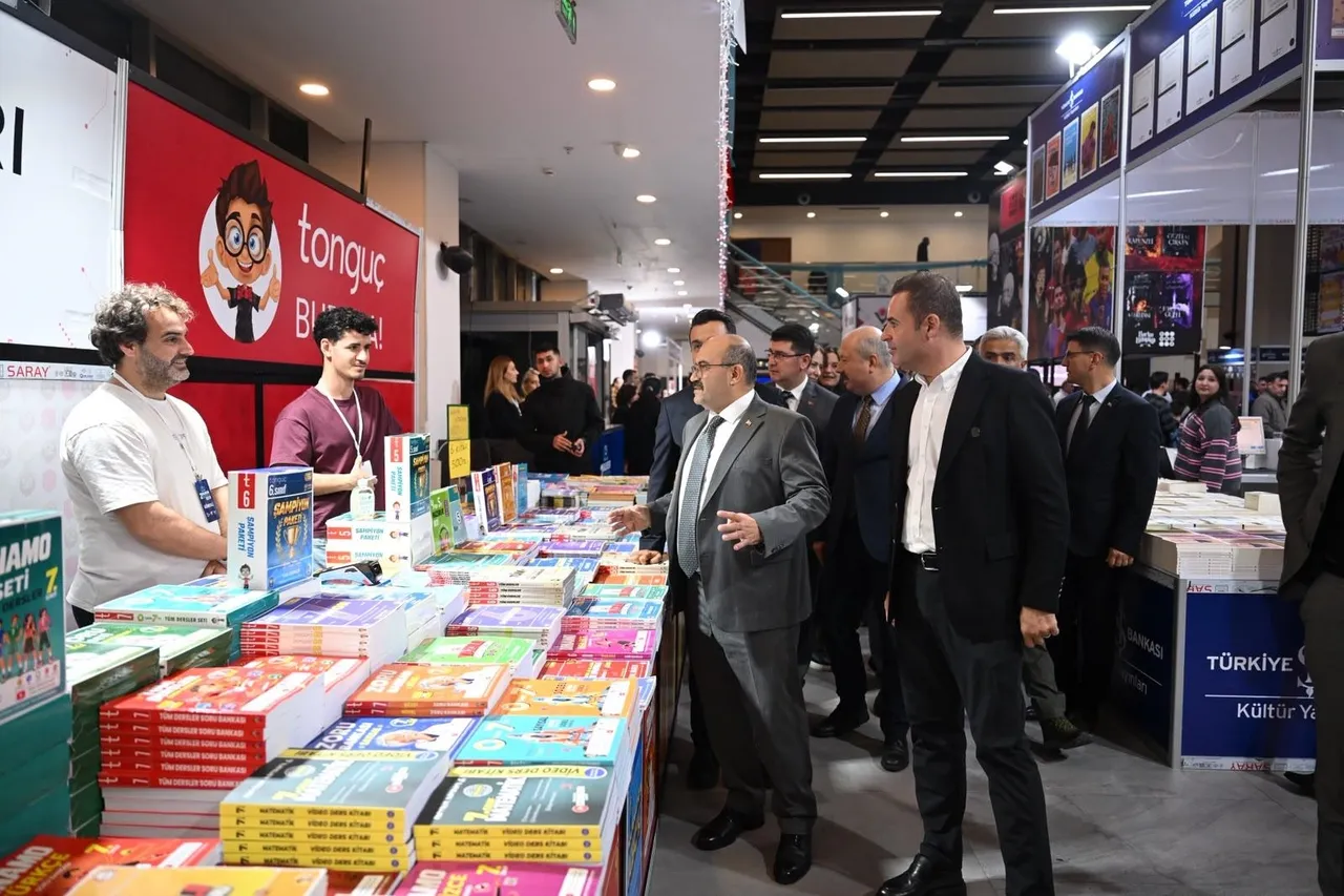 2. Balıkesir Kitap Fuarı kapılarını ziyaretçilere açtı