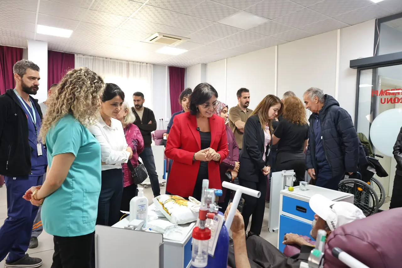 Kayapınar Belediyesi’nden Onkoloji hastalarına moral ziyareti