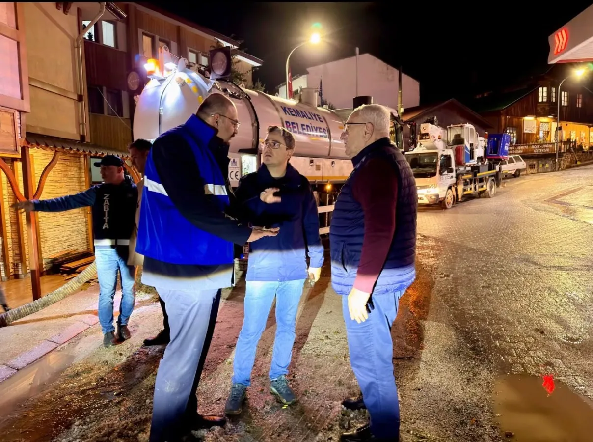 Kemaliye'de Olumsuz Hava koşullarına karşı ekipler sahada