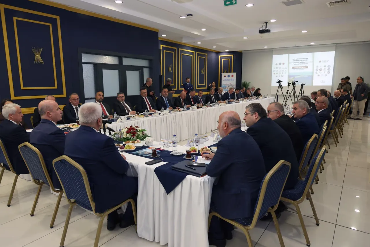 YÖK Başkanı Özvar’ın Katılımıyla Üniversiteler Arası İş Birliği toplantısı yapıldı