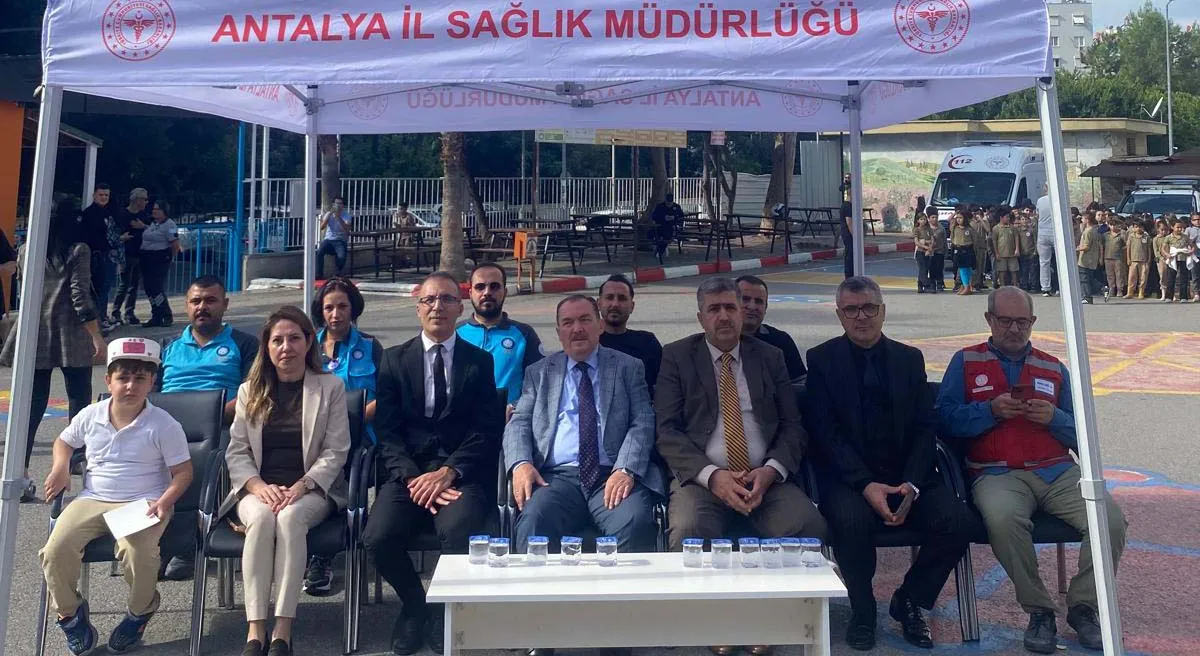 “Sağlıklı Çocuk Sağlıklı Gelecek” etkinliği Emel Sevgi Taner İlkokulunda yapıldı