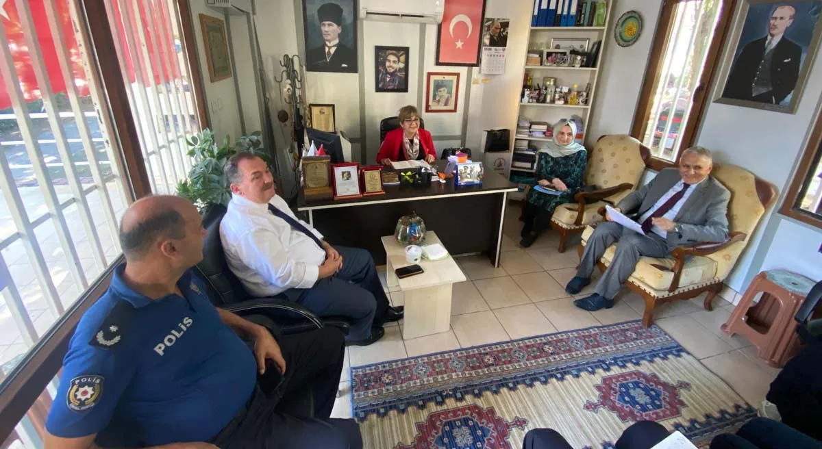 Üçgen Mahallesi Halk ve güvenlik toplantısı yapıldı