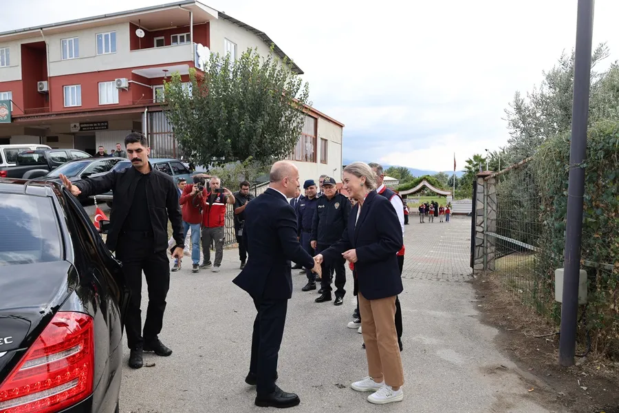 Nazilli'de Aydın Valisi Varol’un katılımı ile "Zeytin Hasadı Etkinliği” gerçekleştirildi