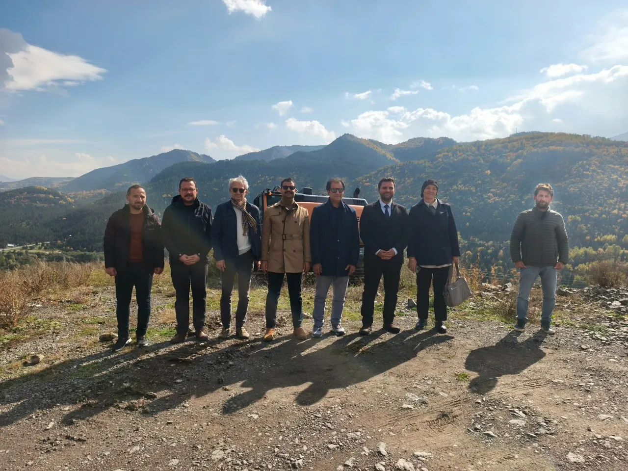 Ardahan Üniversitesi Rektörü ve Posof Kaymakamı Myo ve kız-erkek yurdu yapılacak alanda incelemelerde bulundu