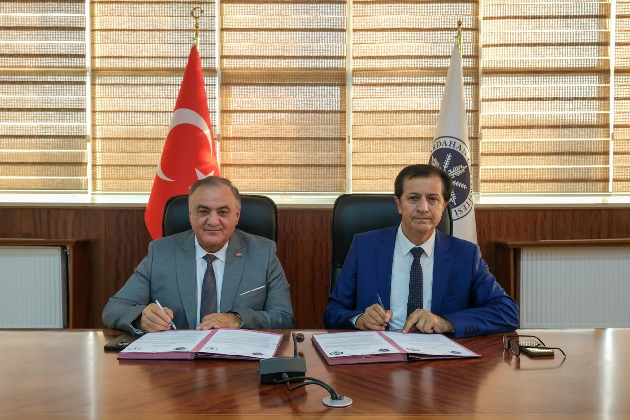 Ardahan Üniversitesi ile Cherkasy Devlet Teknoloji Üniversitesi Arasında İkili İş Birliği protokolü imzalandı
