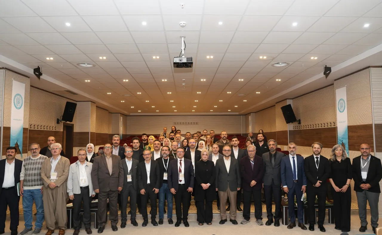 BEÜ’de II. Uluslararası Bitlis'li Düşünce ve bilim öncüleri: İdris-i Bidlisî Sempozyumu düzenlendi