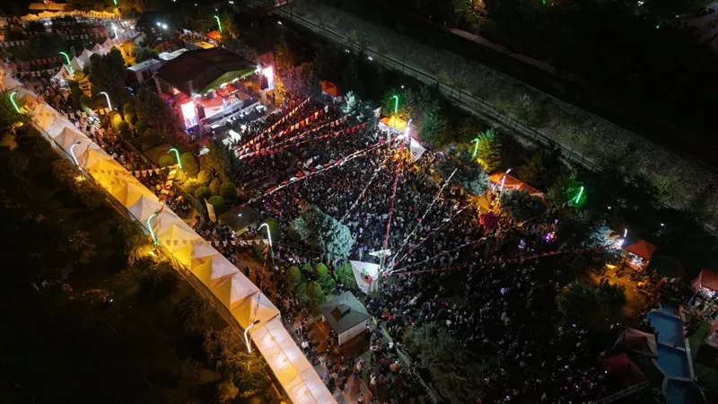 Altınözü’nde festivalının İlk Günü coşku, müzik ve anlarla geride kaldı