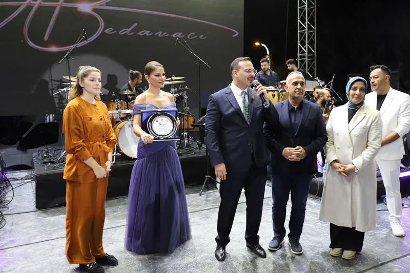 Altınözü’nde festivalının İlk Günü coşku, müzik ve anlarla geride kaldı