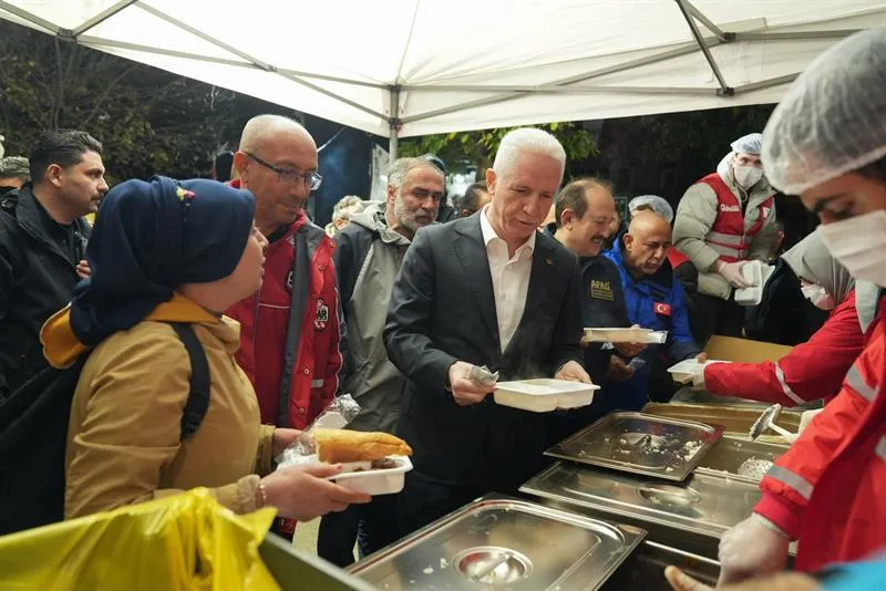 Aile ve Sosyal Hizmetler Bakanı Göktaş ile Sarıyer Ayazağa’daki incelemeler