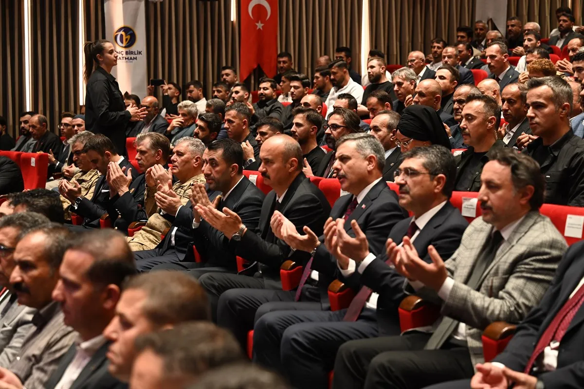 “Türkiye Yüzyılı’nda Terörsüz Türkiye, Kardeşlik Hukuku ve Toplumsal Barış” paneli düzenlendi