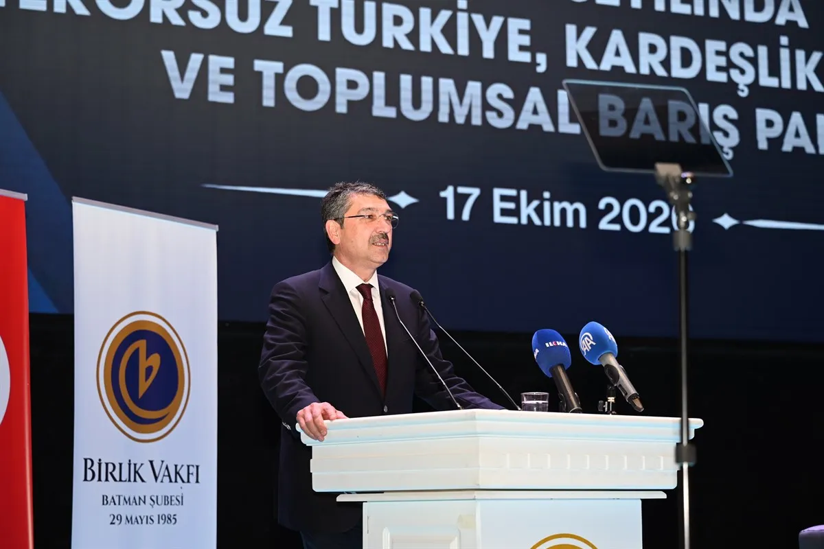 “Türkiye Yüzyılı’nda Terörsüz Türkiye, Kardeşlik Hukuku ve Toplumsal Barış” paneli düzenlendi