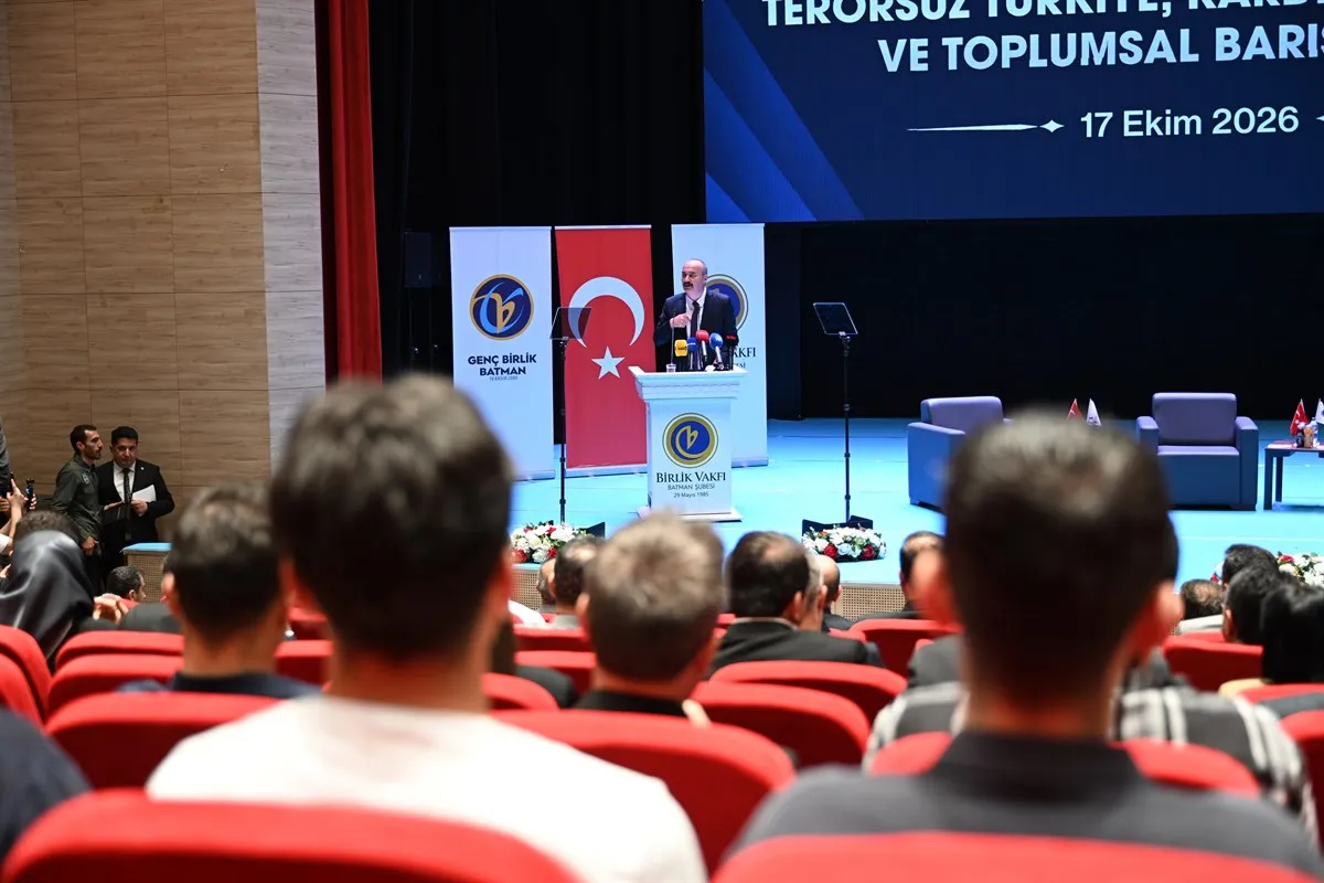 “Türkiye Yüzyılı’nda Terörsüz Türkiye, Kardeşlik Hukuku ve Toplumsal Barış” paneli düzenlendi