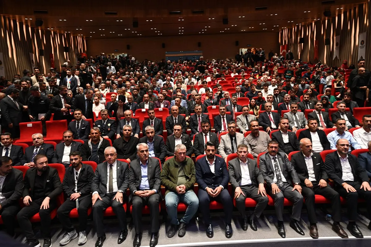 “Türkiye Yüzyılı’nda Terörsüz Türkiye, Kardeşlik Hukuku ve Toplumsal Barış” paneli düzenlendi