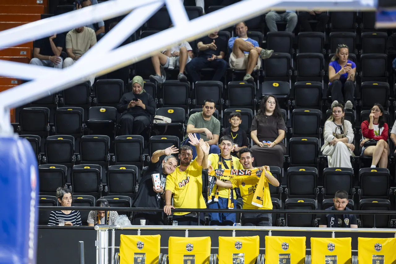 Başkan Vekili Genç, MSK-Darüşşafaka Lassa karşılaşmasını izledi