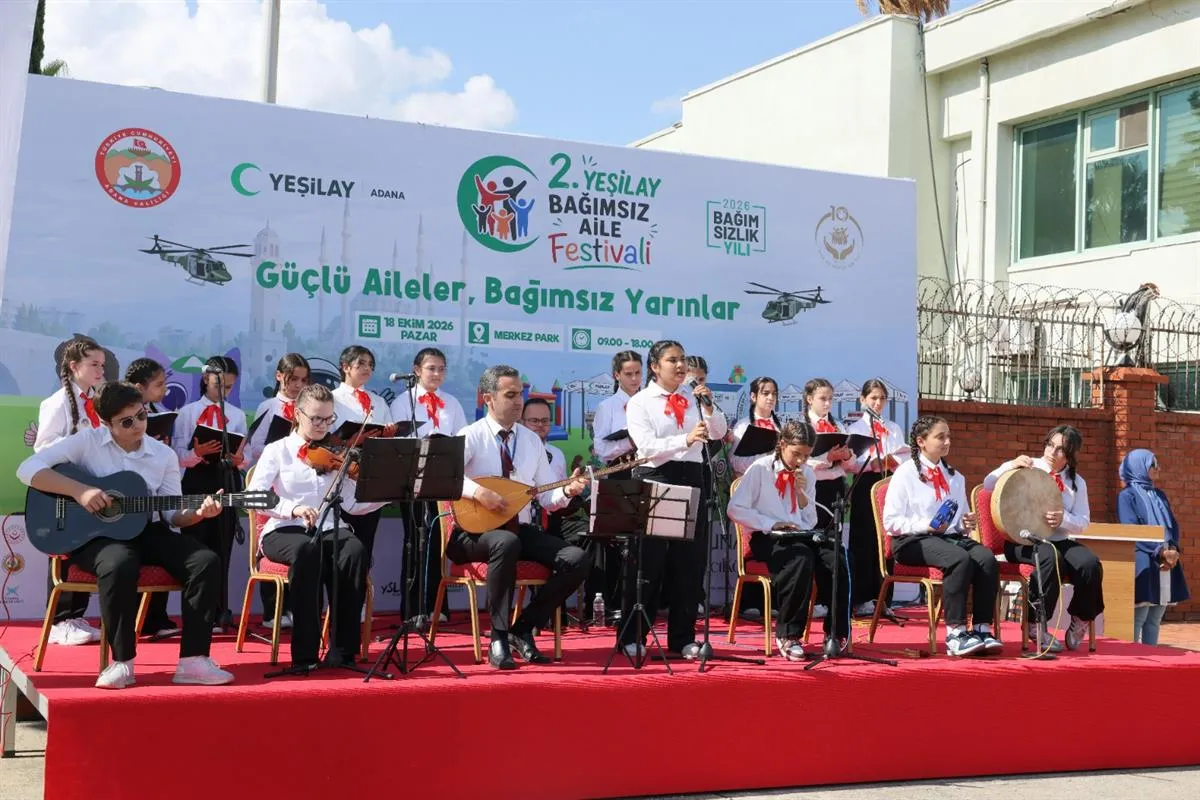 Vali Yavuz 2. Yeşilay Bağımsız Aile Festivali'ne katıldı