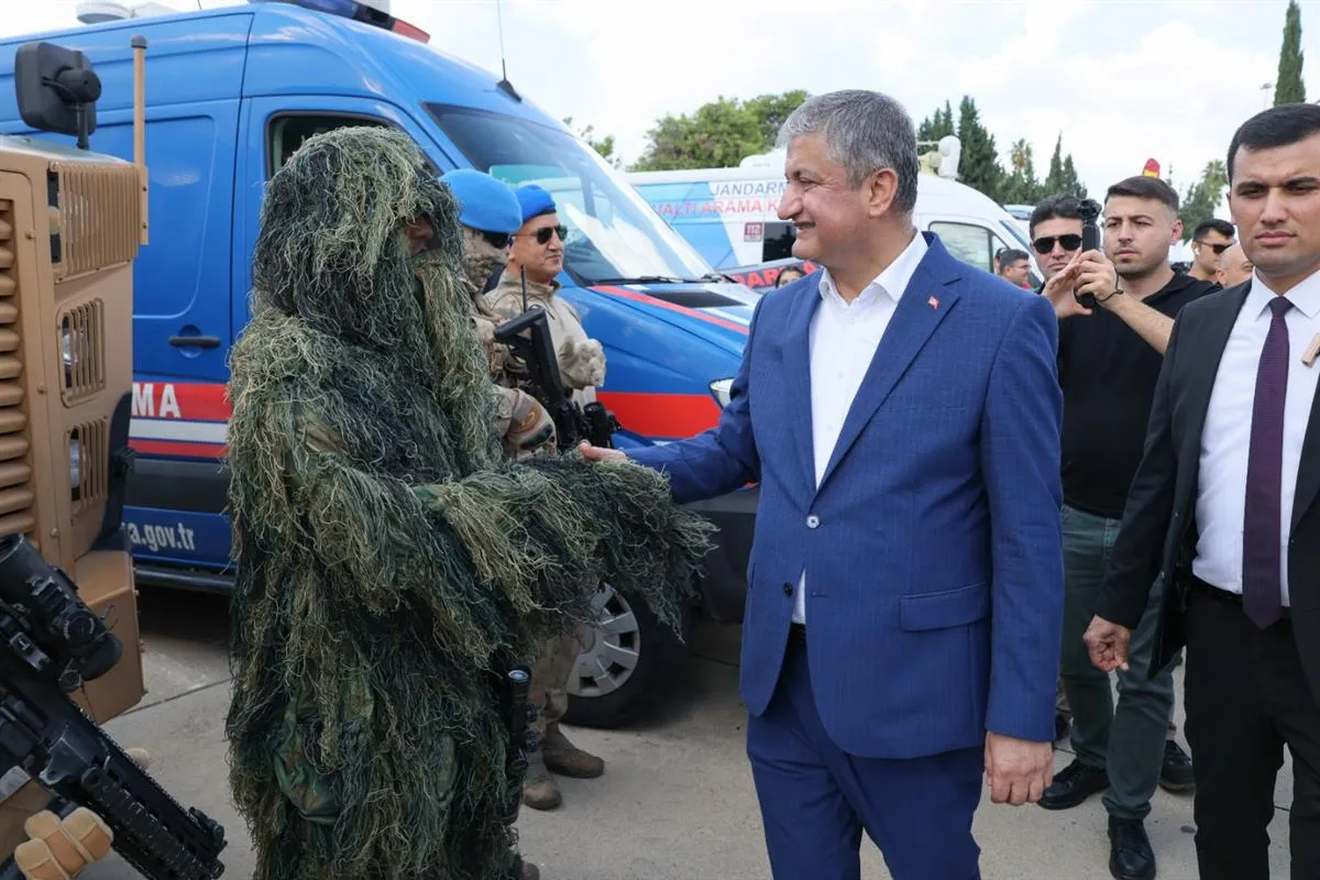 Vali Yavuz 2. Yeşilay Bağımsız Aile Festivali'ne katıldı