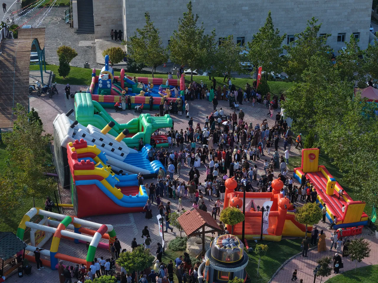Altınözü Festivali’nde ikinci gün coşkusu