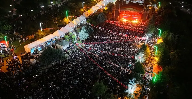 10. Altınözü Zeytin, Zeytinyağı ve Gastronomi Festivali, Semicenk konseriyle sona erdi