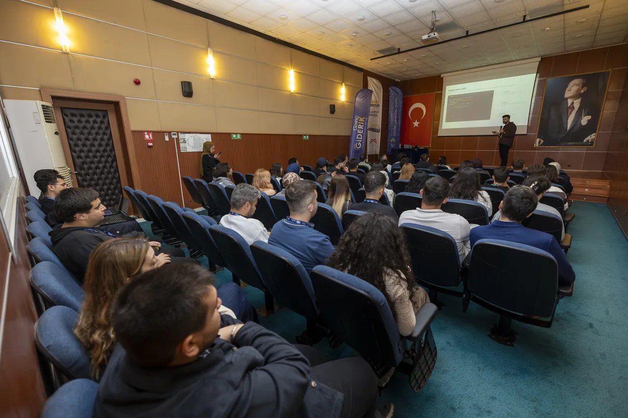 Mersin Büyükşehir ‘Devfest Mersin 2026’ İle Teknolojiyi Kente Taşıdı