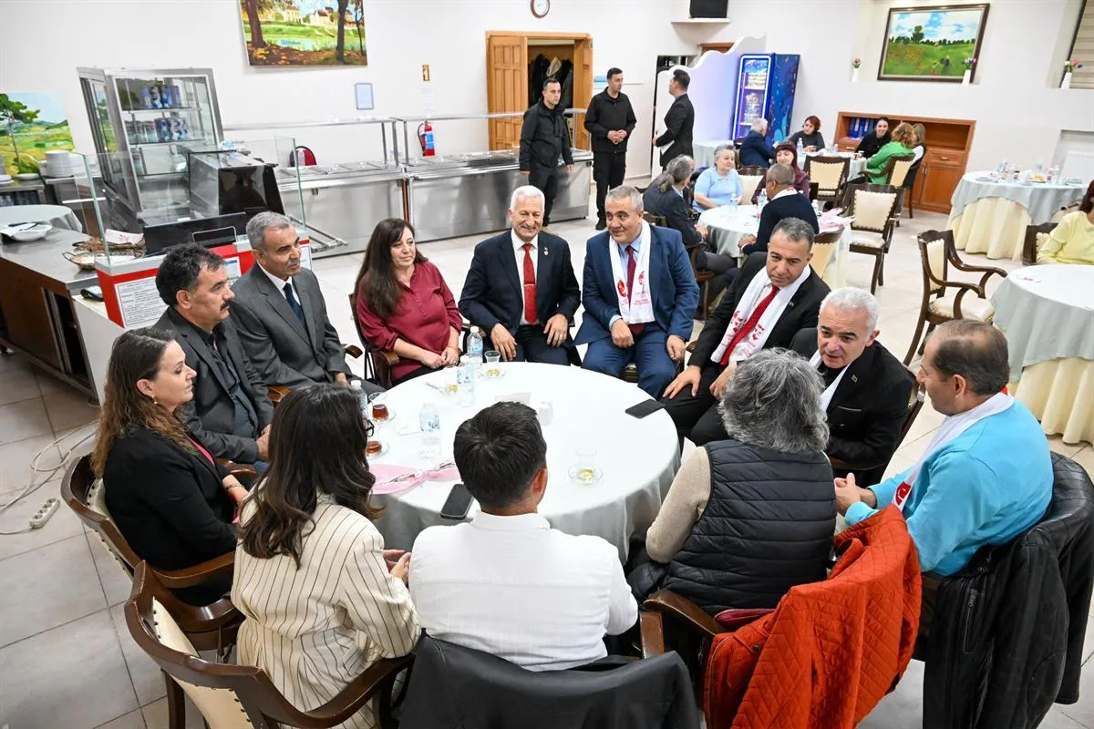 Kırklareli Valisi Turan, Dünya Astsubaylar Günü vesilesiyle düzenlenen programa katıldı