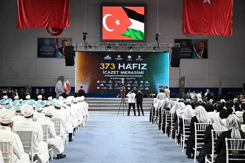 Vali Yavuz, Hafızlık İcazet merasimine katıldı