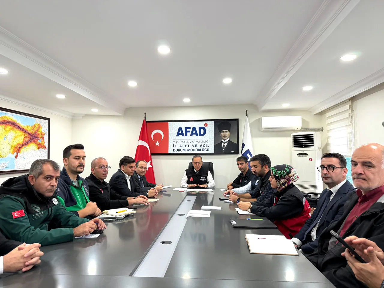 Yalova Belediyesi tüm gücüyle sahadaydı