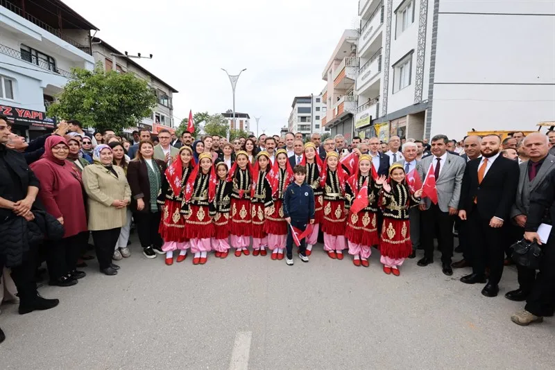 Altınözü’nde 10. zeytin, Zeytinyağı ve Gastronomi Festivali düzenlendi