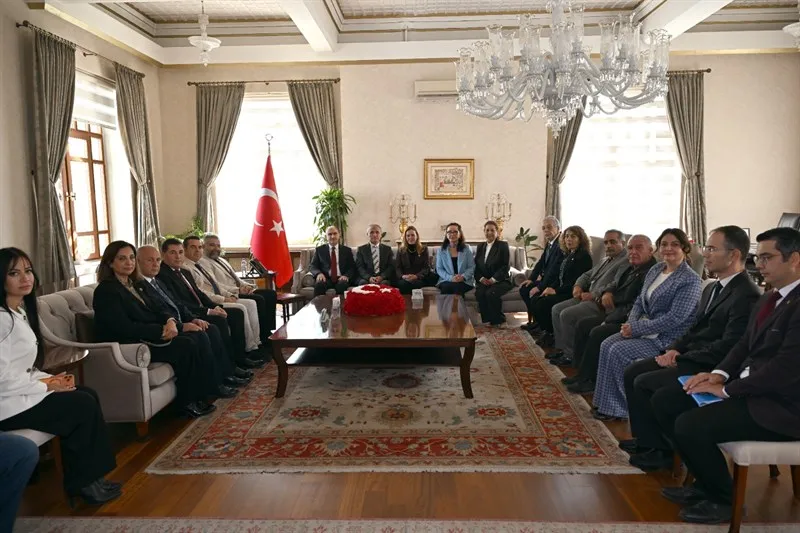 Vali Özkan, Muhtarları ağırladı
