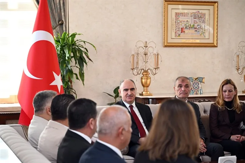 Vali Özkan, Muhtarları ağırladı