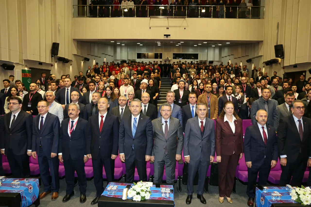 Türk Dünyası'nın Gençleri Trabzon’da buluştu