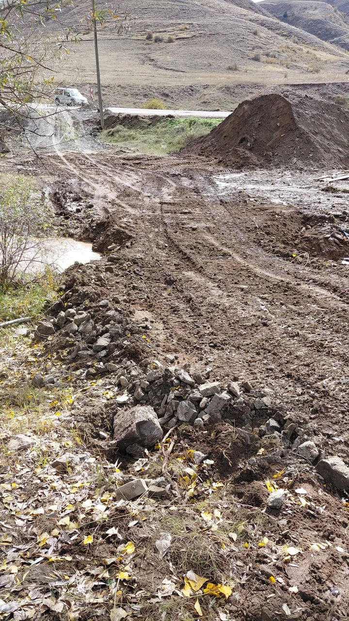 Köylerde altyapı ve ulaşım çalışmalar devam ediyor