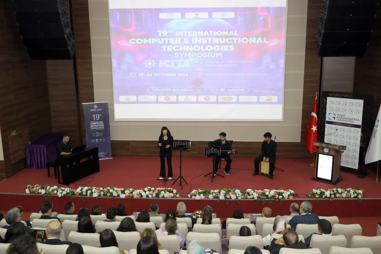 19. Uluslararası Bilgisayar ve Öğretim Teknolojileri Sempozyumu başladı