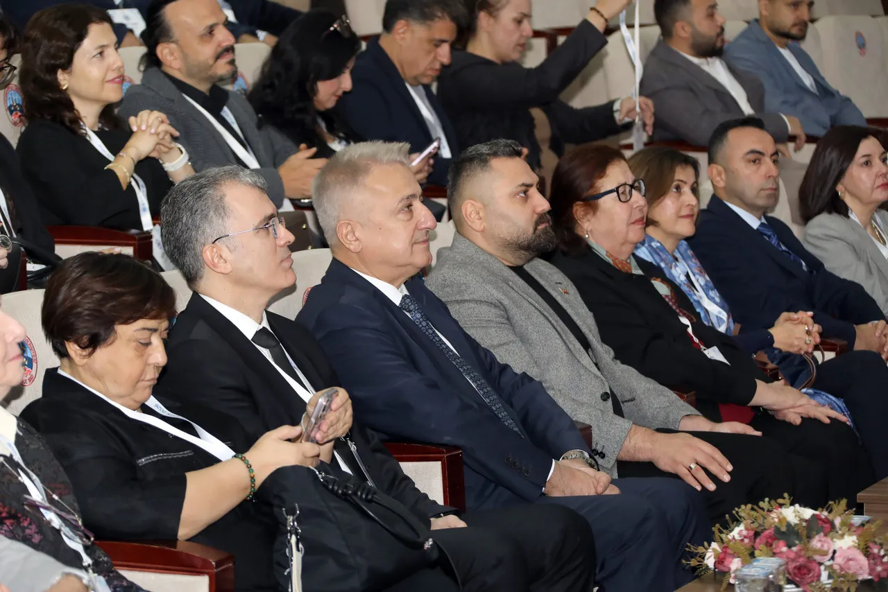 19. Uluslararası Bilgisayar ve Öğretim Teknolojileri Sempozyumu başladı