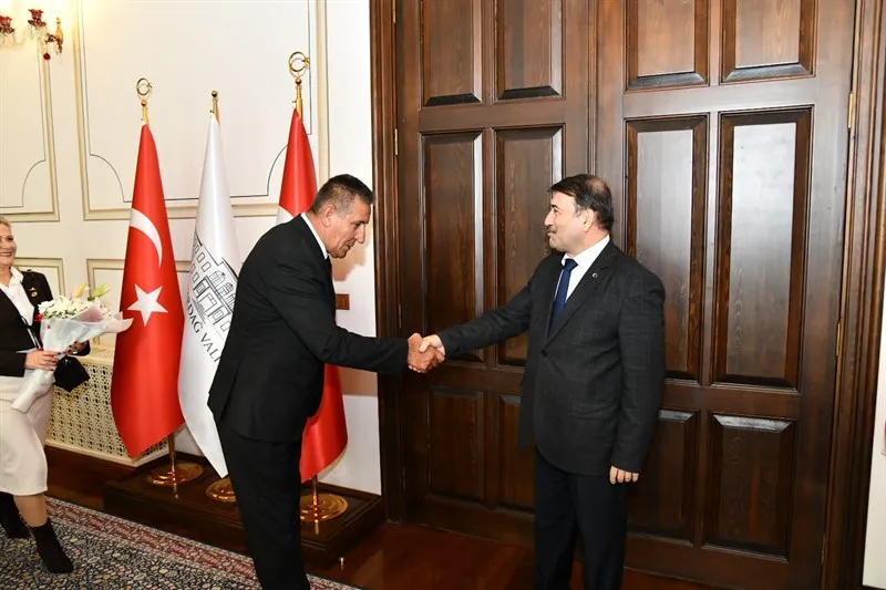 Muhtarlar Günü Münasebetiyle Vali Çek’e ziyaret