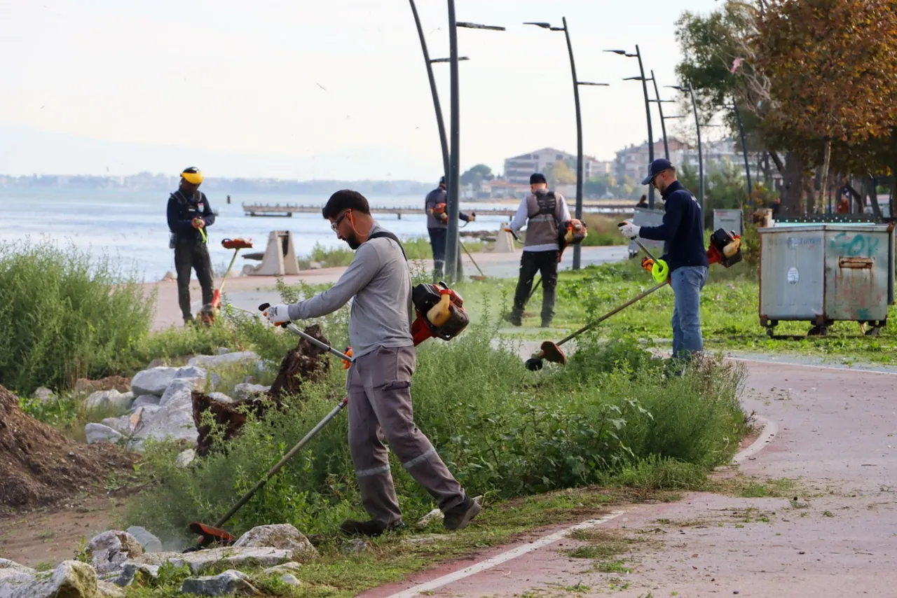 Doğu Sahil bandında kapsamlı temizlik
